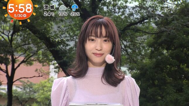 林佑香アナ　ブラ紐まで透ける！！