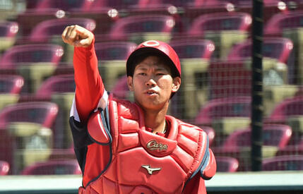 カープ坂倉が巨人”炭谷塾”入り「捕手としてやっていくために少しでも知識を吸収できれば」