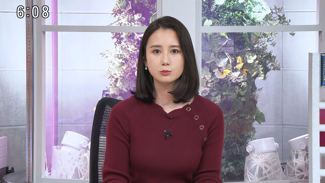 森川夕貴アナ　ニットの胸元がくっきり！！【GIF動画あり】