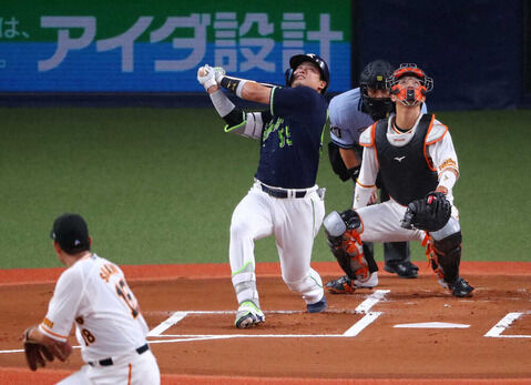 ヤクルト村上、連続出塁は「14打席」でストップ　カープ廣瀬の持つプロ野球記録に届かず