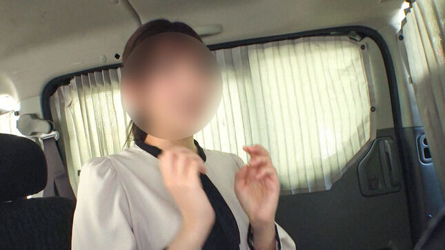 【桃尻なOLさん】面接に来たら脱がされてしまった！！