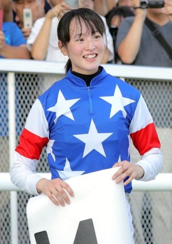 【藤田菜七子】勝ちパターンは逃げか大外後方一気の追い込みしかない
