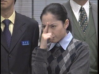 すみれのヤツ 室井さんの真似をする 血眼 Dadada