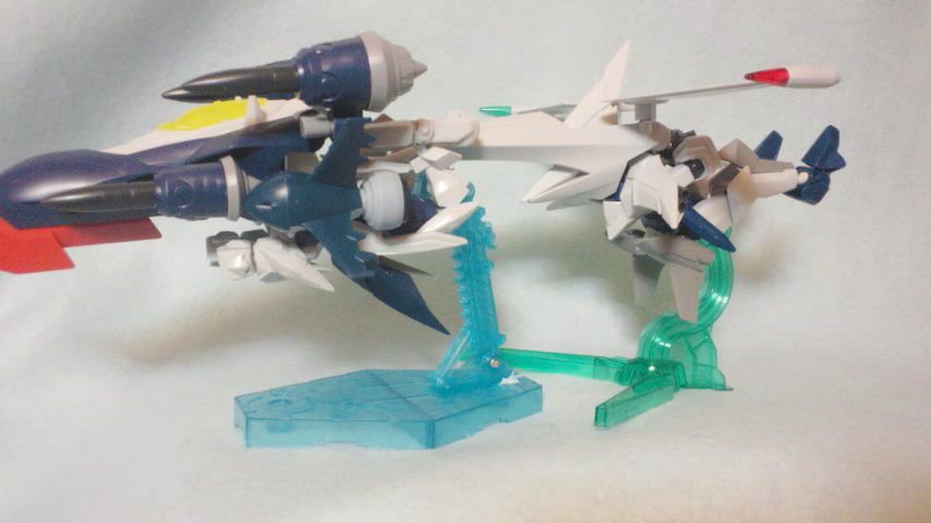 ダンボール戦機 オーディーンmk 2 航空機をイメージしたメタリック塗装 ブースト速報 ダンボール戦機 オーディーンmk 2 航空機をイメージしたメタリック塗装 ブースト速報