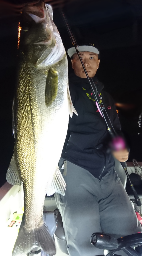 sketch-1528049747290