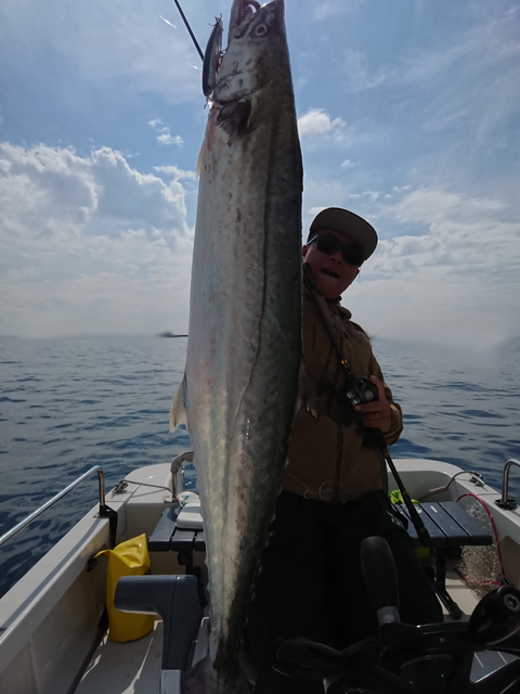 sketch-1539766528369