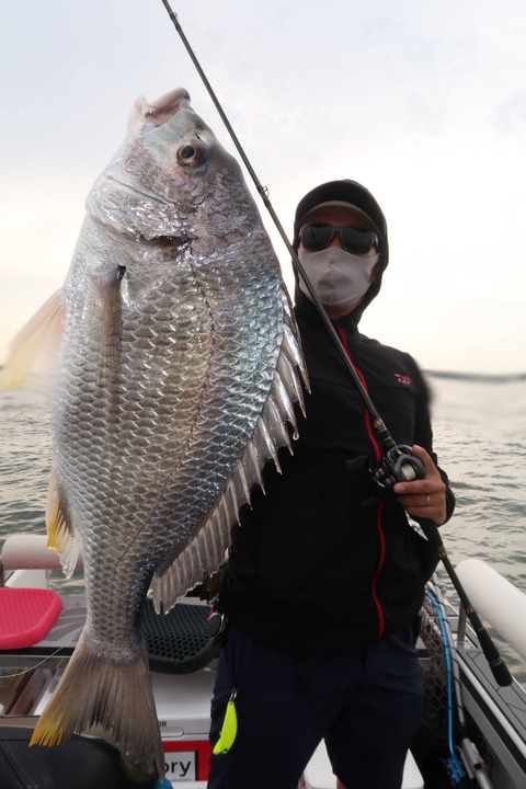 sketch-1593519531370