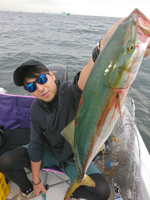 [画像:a6488b3d-s.jpg]