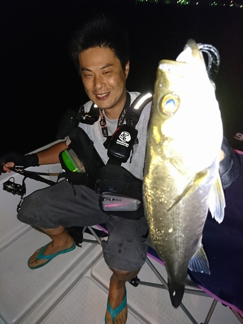 [画像:ade86988-s.jpg]