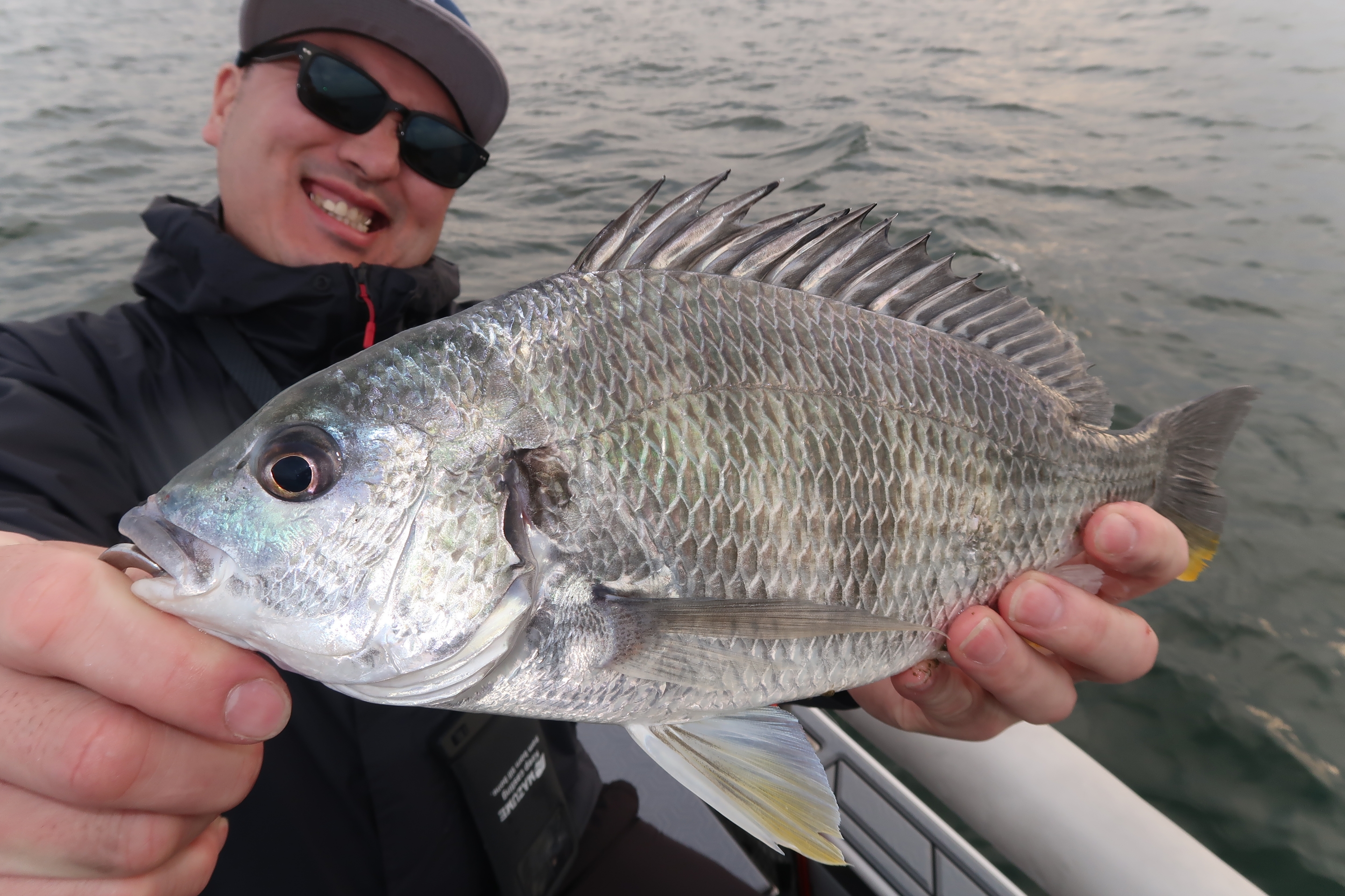 4月19日〜20日釣果情報！！ : TOKYOBAY FISHING GUIDE SERVICE Glory