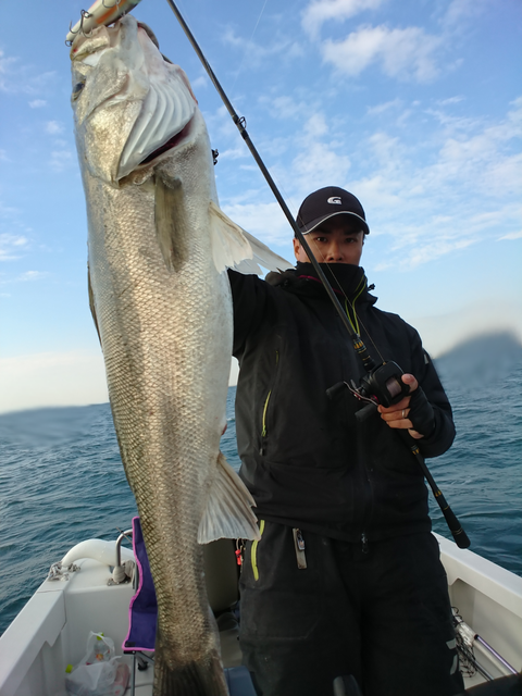 sketch-1513863262254