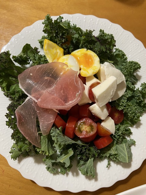 8BB40F3C-0F9C-450B-9D22-DE96301116AA