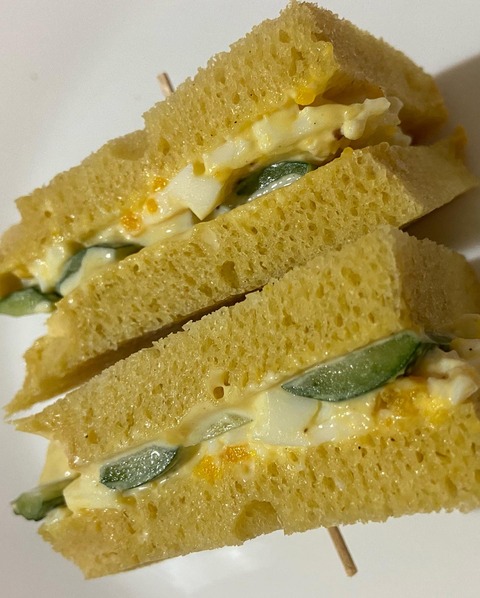 77429E89-C1B6-4186-9FE2-D3D25513301B