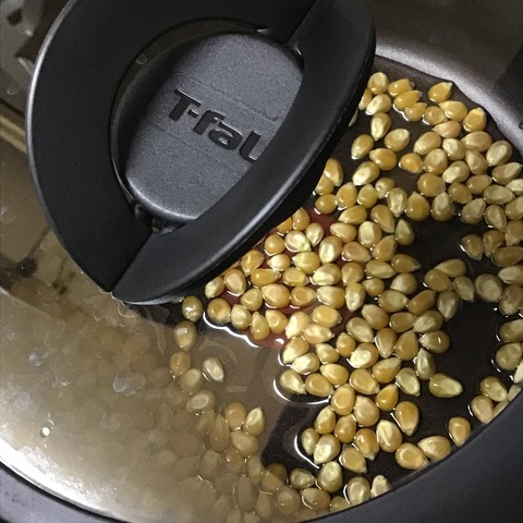 FF57C9A6-5BF2-413C-984F-0B2FE5038E2D