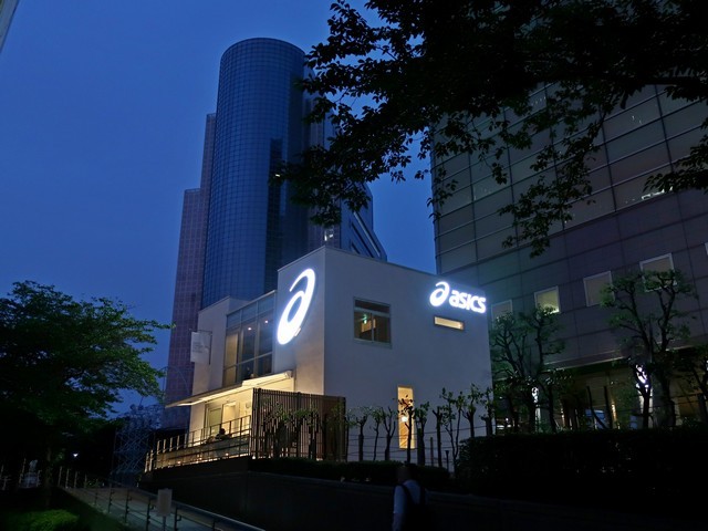 ASICS CONNECTION TOKYO