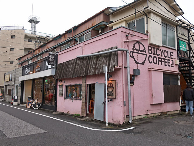 電車の見えるカフェ Bicycle Coffee Tokyo Cafe Roastery バイシクルコーヒー東京 カフェ ロースタリー 京成金町 つ な関西人の観察日記 電車の見えるカフェ Bicycle Coffee Tokyo Cafe Roastery バイシクルコーヒー東京 カフェ ロースタリー 京成金町 つ な関西人の観察日記