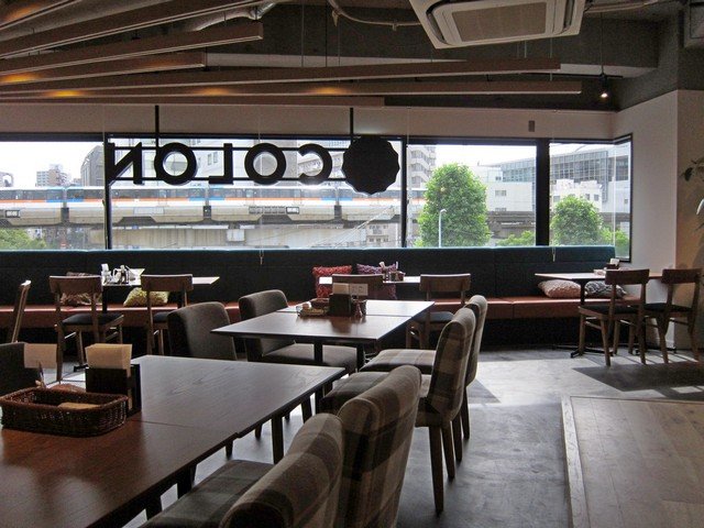 電車の見えるカフェ Cafe Lounge Colon カフェラウンジ コロン 田町 つ な関西人の観察日記 電車の見えるカフェ Cafe Lounge Colon カフェラウンジ コロン 田町 つ な関西人の観察日記