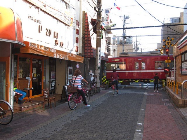 ブックカフェ はねだぷりん羽月 ウヅキ 羽田書店 穴守稲荷 つ な関西人の観察日記 ブックカフェ はねだぷりん羽月 ウヅキ 羽田書店 穴守稲荷 つ な関西人の観察日記