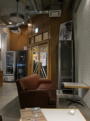 8dot_cafe_03