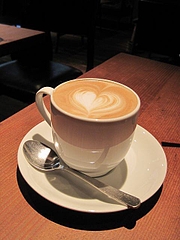 Roman_Records_cafe_03