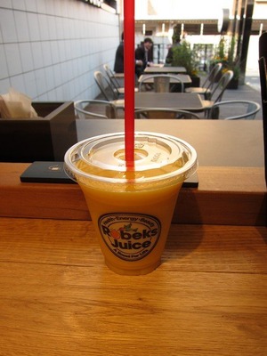 Robeks_Juice_aoyama_05