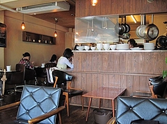 radicafe_apartment_03