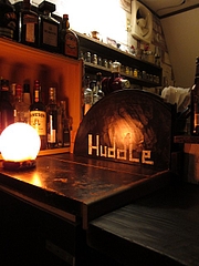 Huddle_01