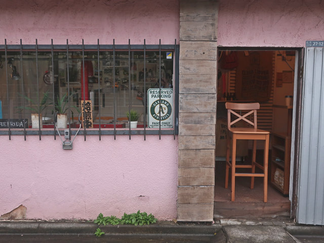 電車の見えるカフェ Bicycle Coffee Tokyo Cafe Roastery バイシクルコーヒー東京 カフェ ロースタリー 京成金町 つ な関西人の観察日記 電車の見えるカフェ Bicycle Coffee Tokyo Cafe Roastery バイシクルコーヒー東京 カフェ ロースタリー 京成金町 つ な関西人の観察日記