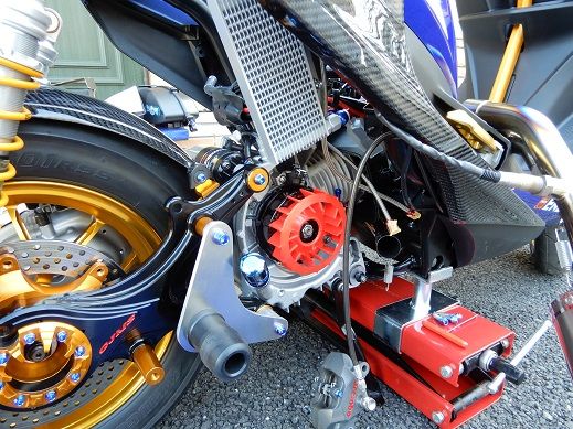 人気ショップ シグナスX 4型 オイルクーラー・軽量フライ・軽量ファン・強化 パーツ