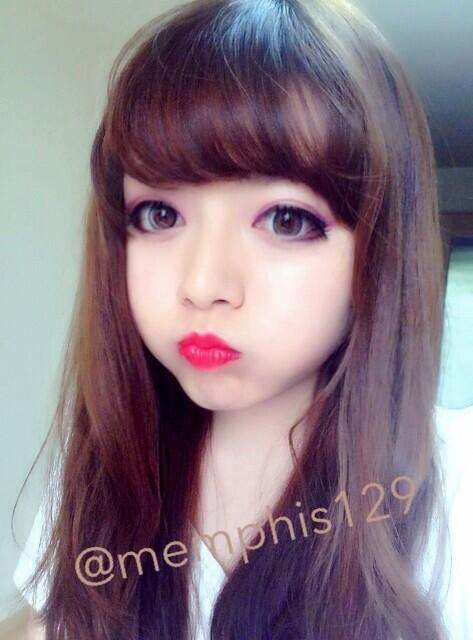 自撮り 美人ナース カラコンぺろっと入れただけでこんなに可愛いのってムカツクよね ブスは私の歩く道に赤絨毯敷いてくれない 画像あり Gの旋律