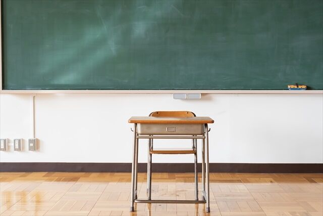 学校の机 消毒は不要 文科省のガイドライン更新で 武蔵野市議 川名ゆうじ Blog 学校の机 消毒は不要 文科省のガイドライン更新で 武蔵野市議 川名ゆうじ Blog