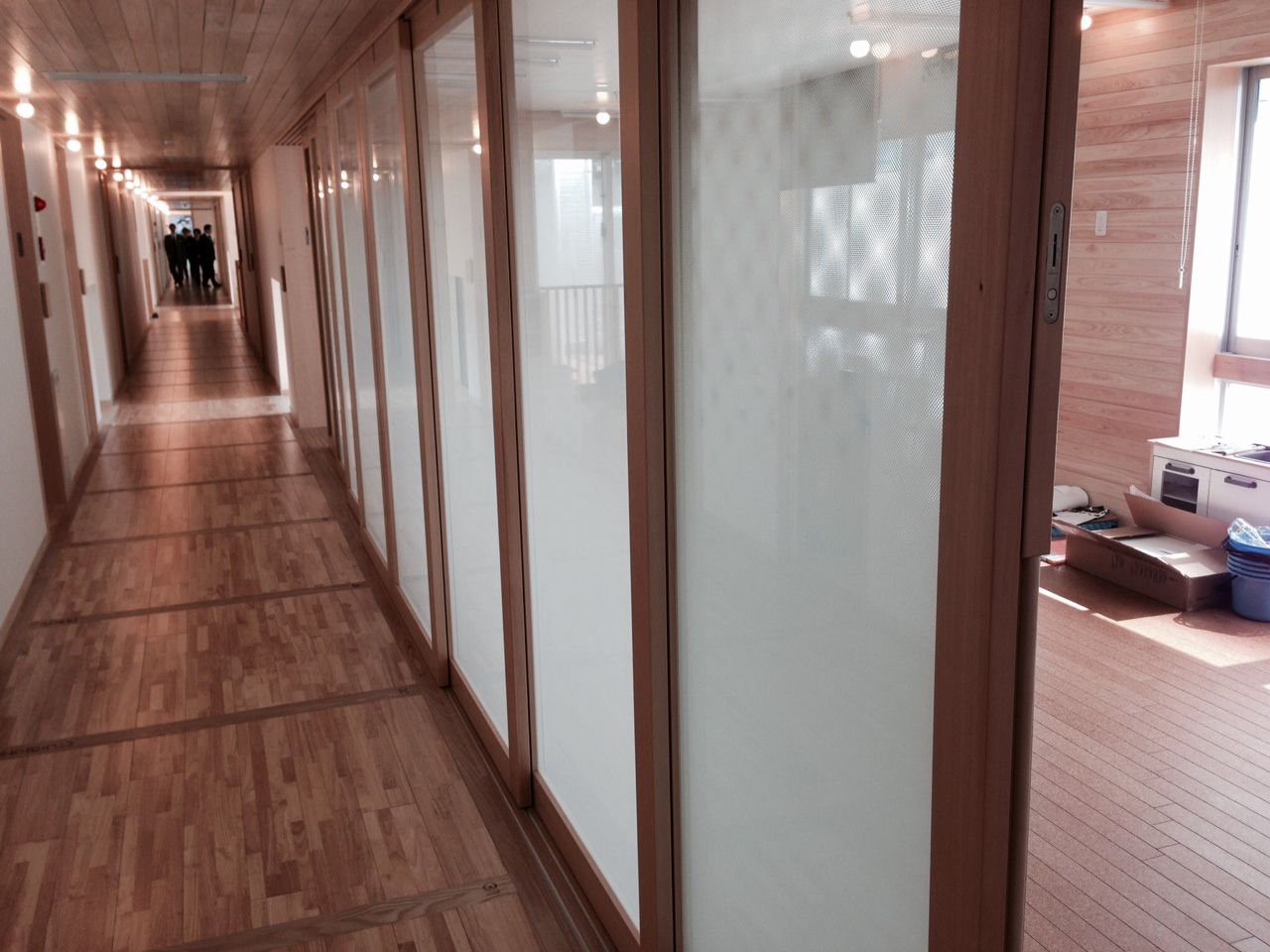 武蔵境西の鉄道高架下保育所 グローバルキッズ武蔵境園を見てきた : 武蔵野市議 川名ゆうじ blog