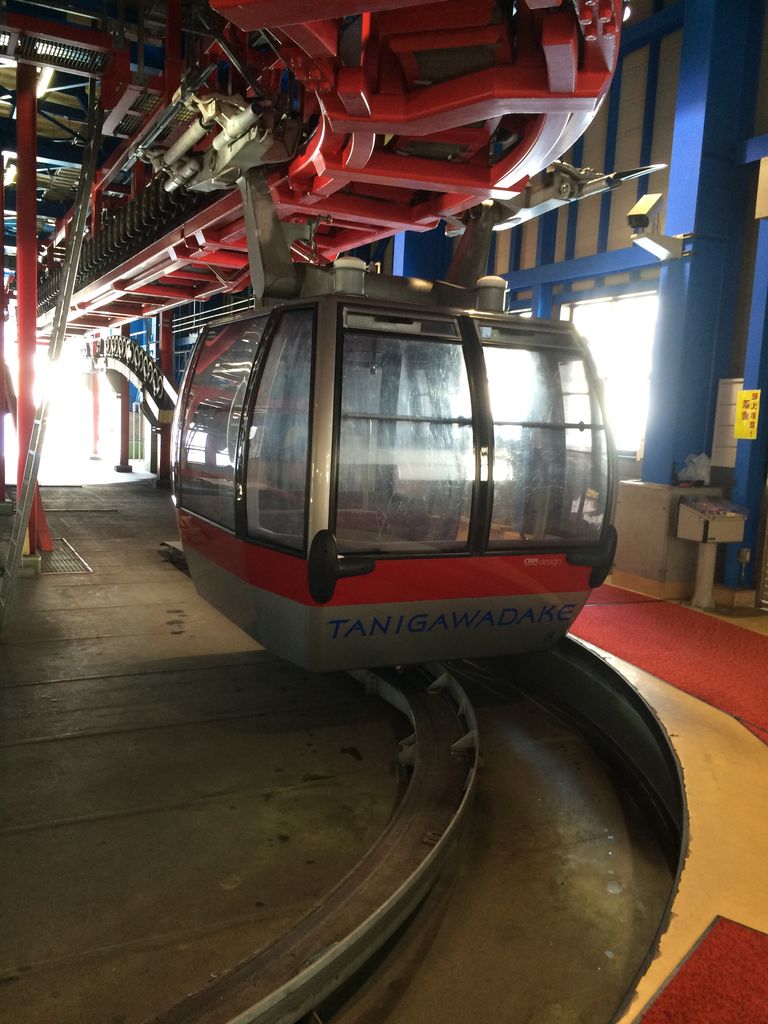谷川岳 撤退 ホワイトアウト 電車とバスの山登り 谷川岳 撤退 ホワイトアウト 電車とバスの山登り
