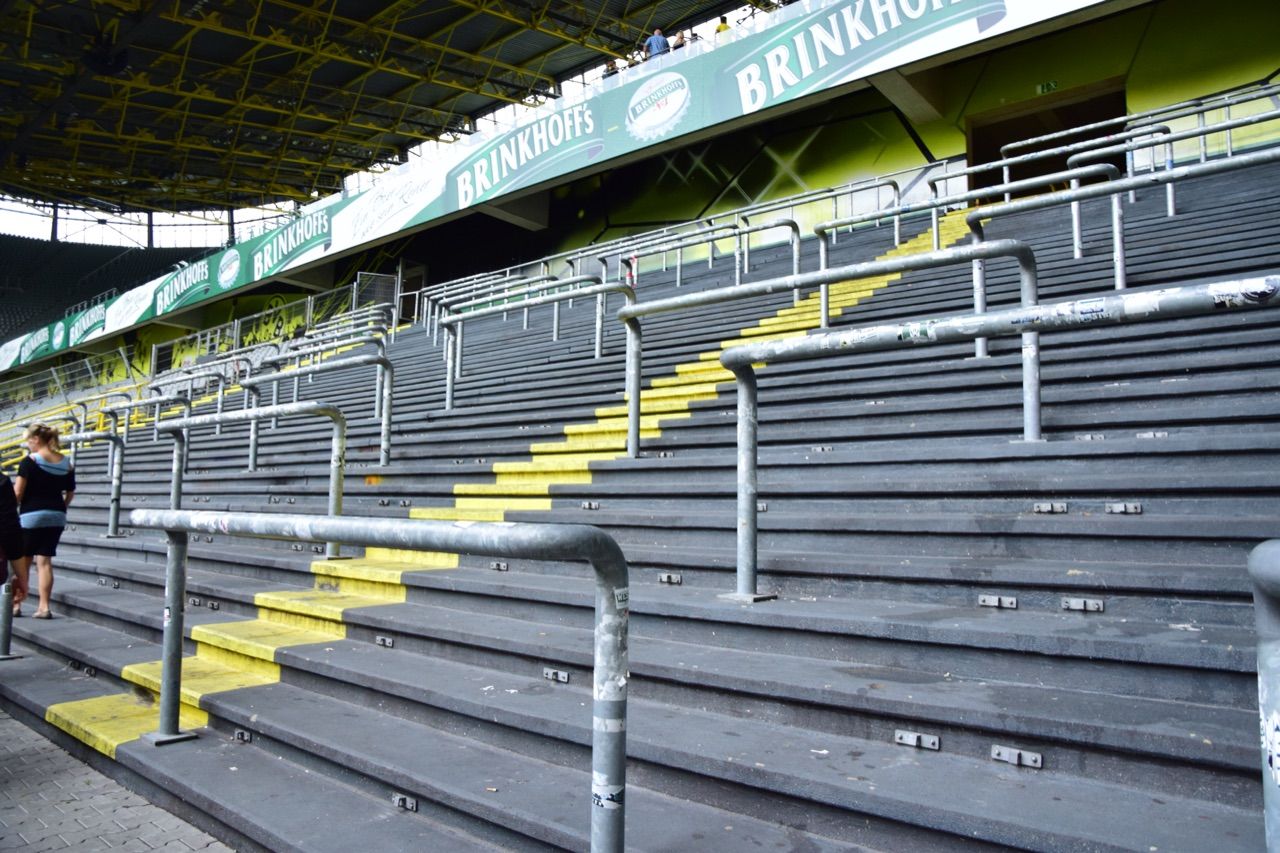 再び シグナル イドゥナ パーク 世界で学べ 青空教室