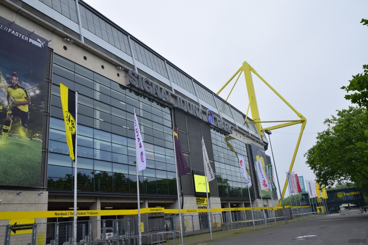 再び シグナル イドゥナ パーク 世界で学べ 青空教室