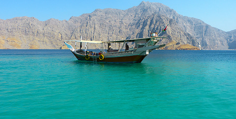 musandam-dibba-adults (1)