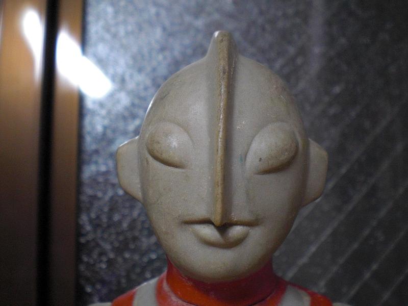 マルサン ウルトラマン ジャイアントサイズ : クラウドベース