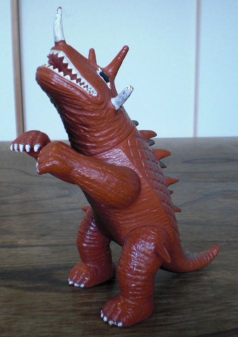 日東 ソフビ バルゴン 二期 : クラウドベース(スペクトラム基地)を作ろう