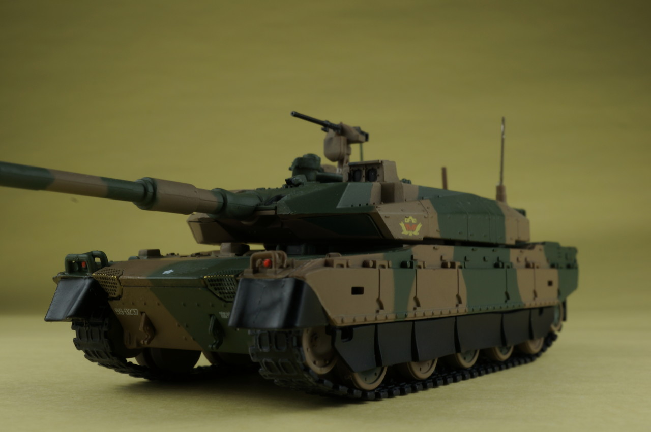 DeAGOSTINI 自衛隊MODEL COLLECTION #2 10式戦車 ”モデル編” : chawan