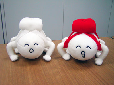 リュックを背負ってやってきた ｶｻｶｻ O ホモォ ぬいぐるみ 今日も午後から本気出す