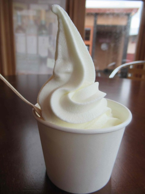 余地ワイナリー・ナイアガラソフトクリーム