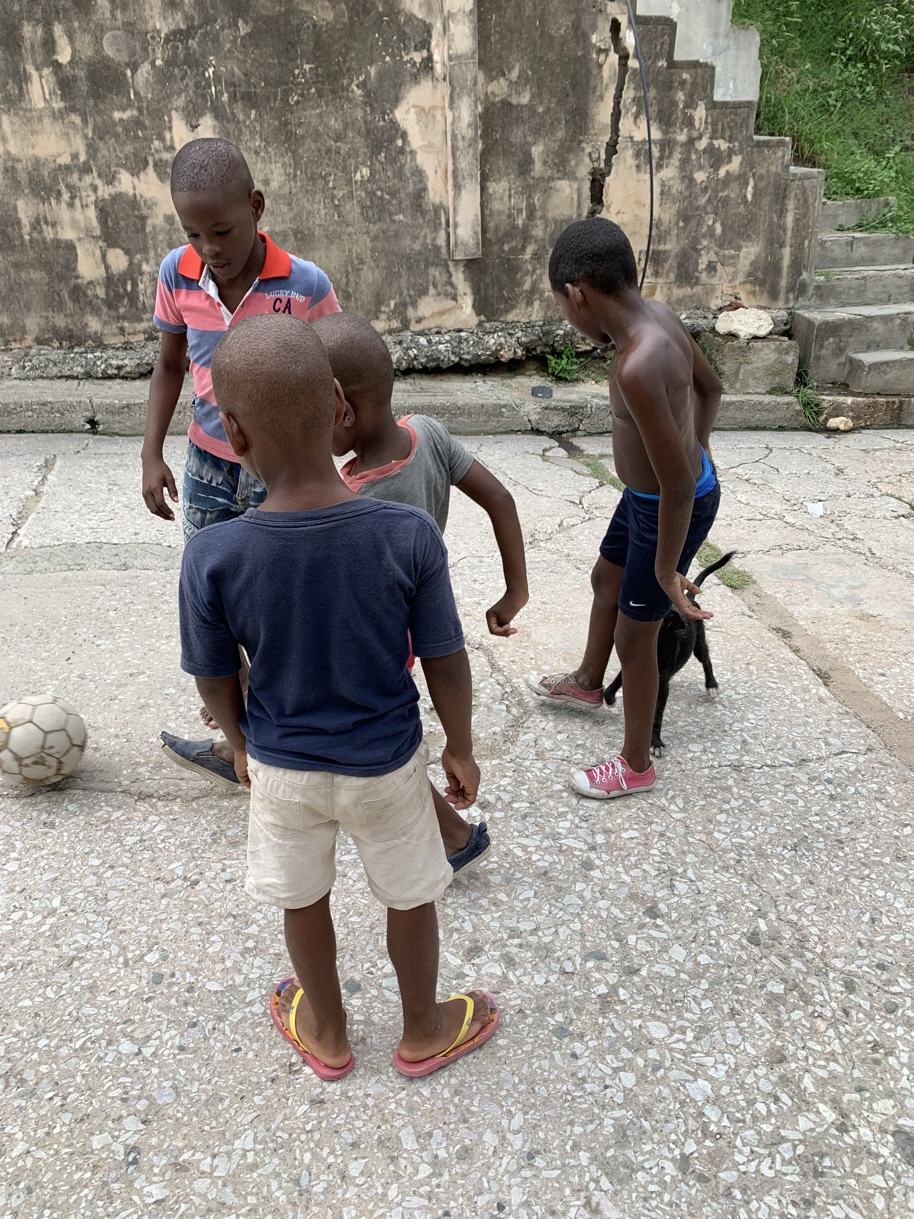 海外少年がサッカーで裸足な理由 五箇野人の海外旅日記 Powered By ライブドアブログ 海外少年がサッカーで裸足な理由 五箇野人の海外旅日記 Powered By ライブドアブログ