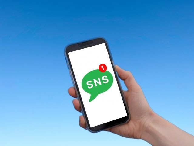 「イーロン・マスクから来たLINEだから詐欺なわけがない」 電子マネーを購入しにきた男性をコンビニ店員が説得