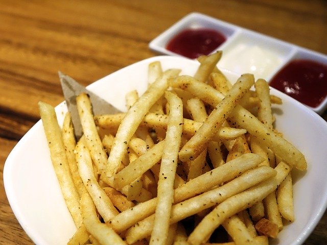 french-fries-843303_640