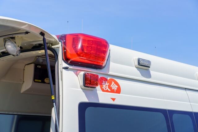 魚沼市・山中で地上50mの送電線に融雪カバー取り付け作業をしていた男性が宙吊りに　低体温症で死亡