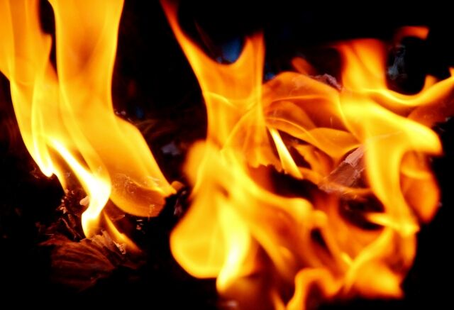 岐阜・高山市で5人が死傷したアパートの火事、住人の男を逮捕　騒音トラブルか