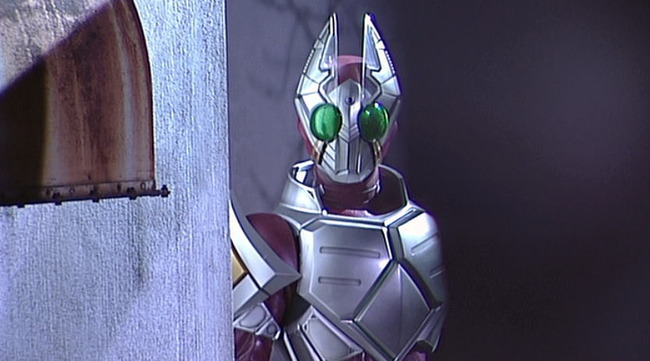 ヒグマのスペック、仮面ライダーみたい