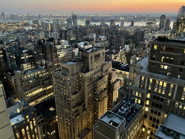 【悲報】ニューヨーク、東京比で家賃6倍・殺人6倍