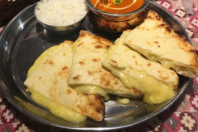 チーズナン、和食説