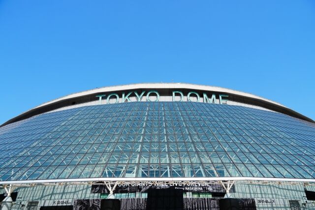 【悲報】B'zのコンサート、「体感S席」がヤバすぎて批判が集まる